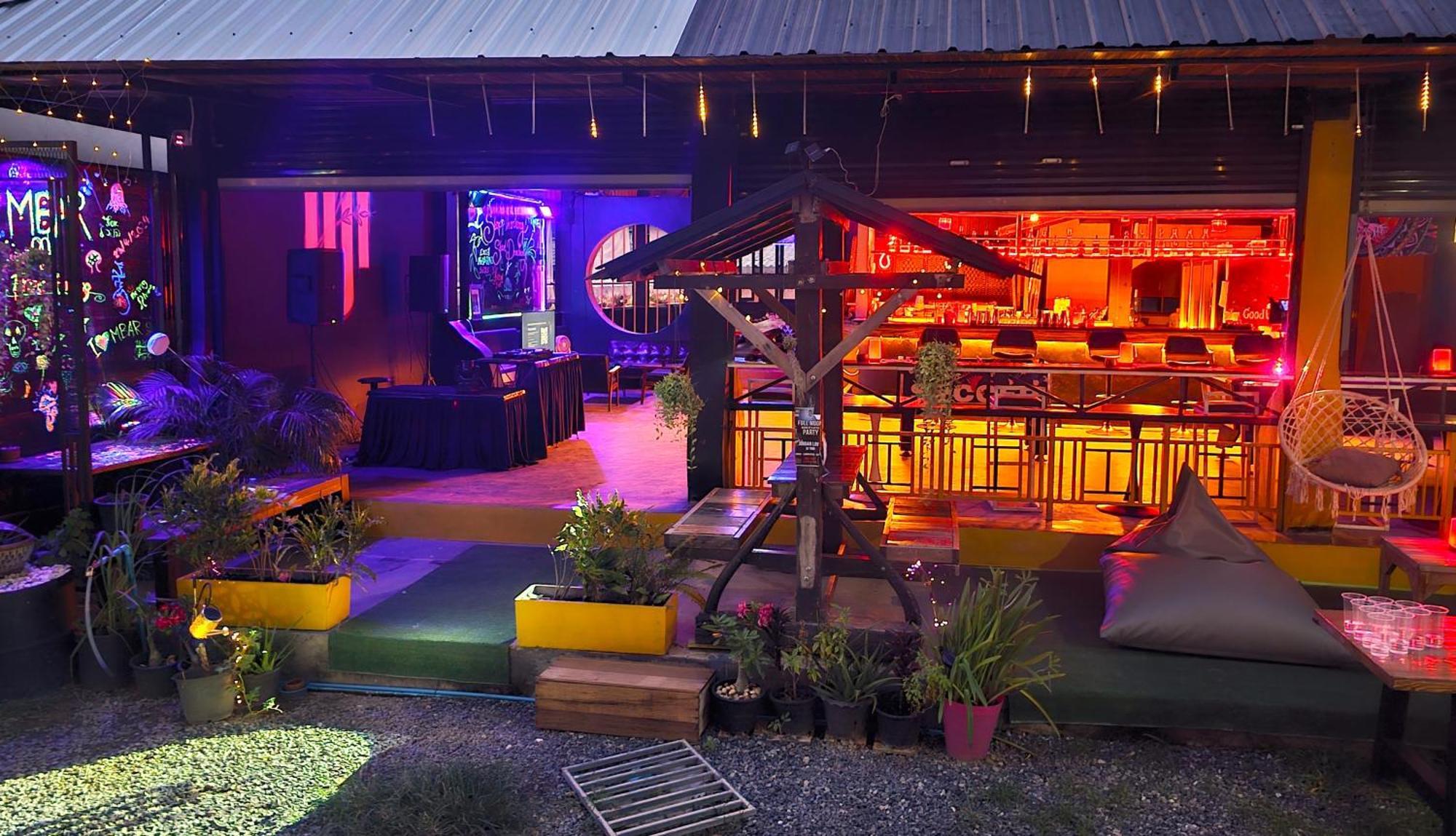 Mbar Hostel Хаад Рин Экстерьер фото