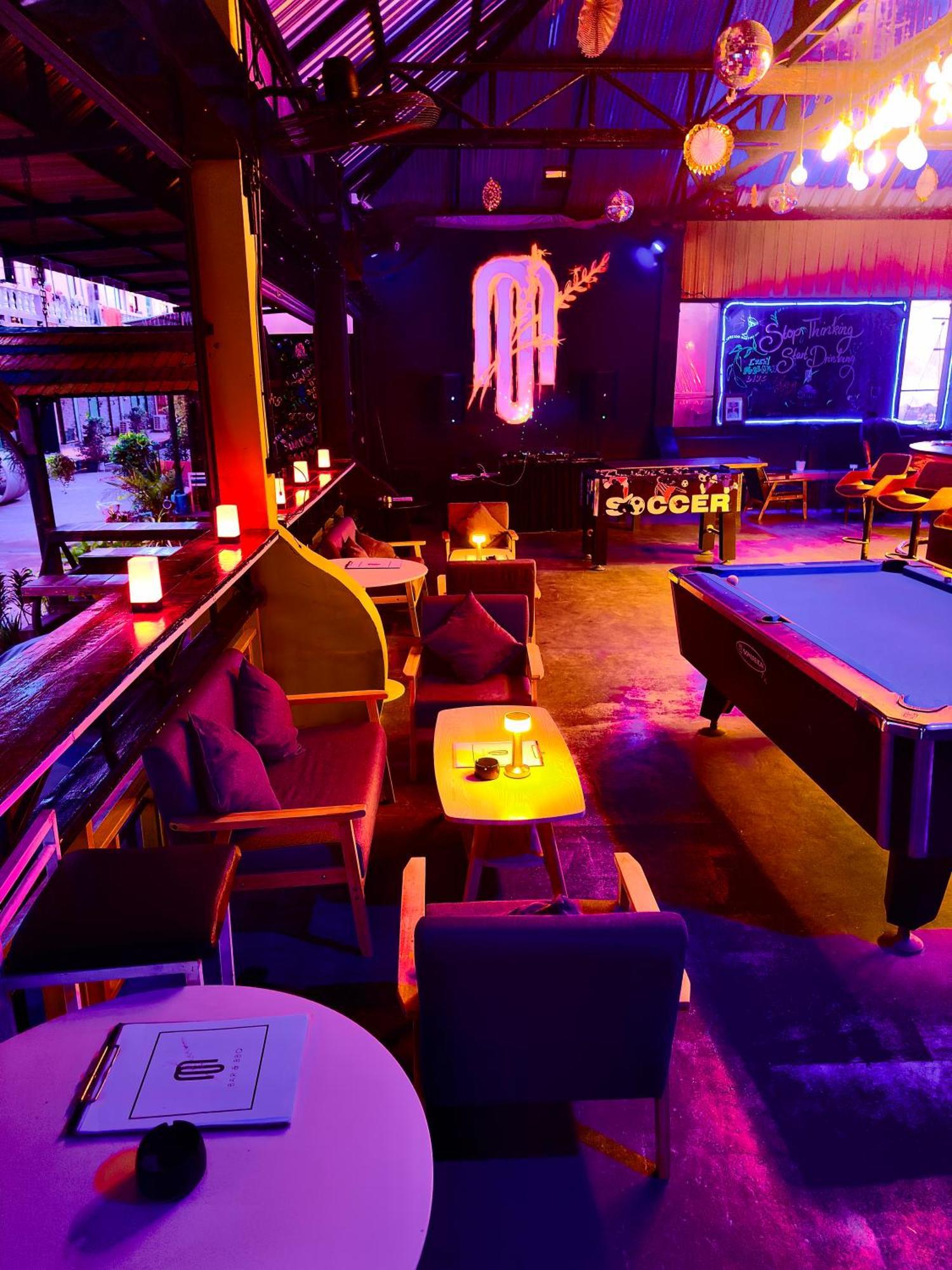 Mbar Hostel Хаад Рин Экстерьер фото